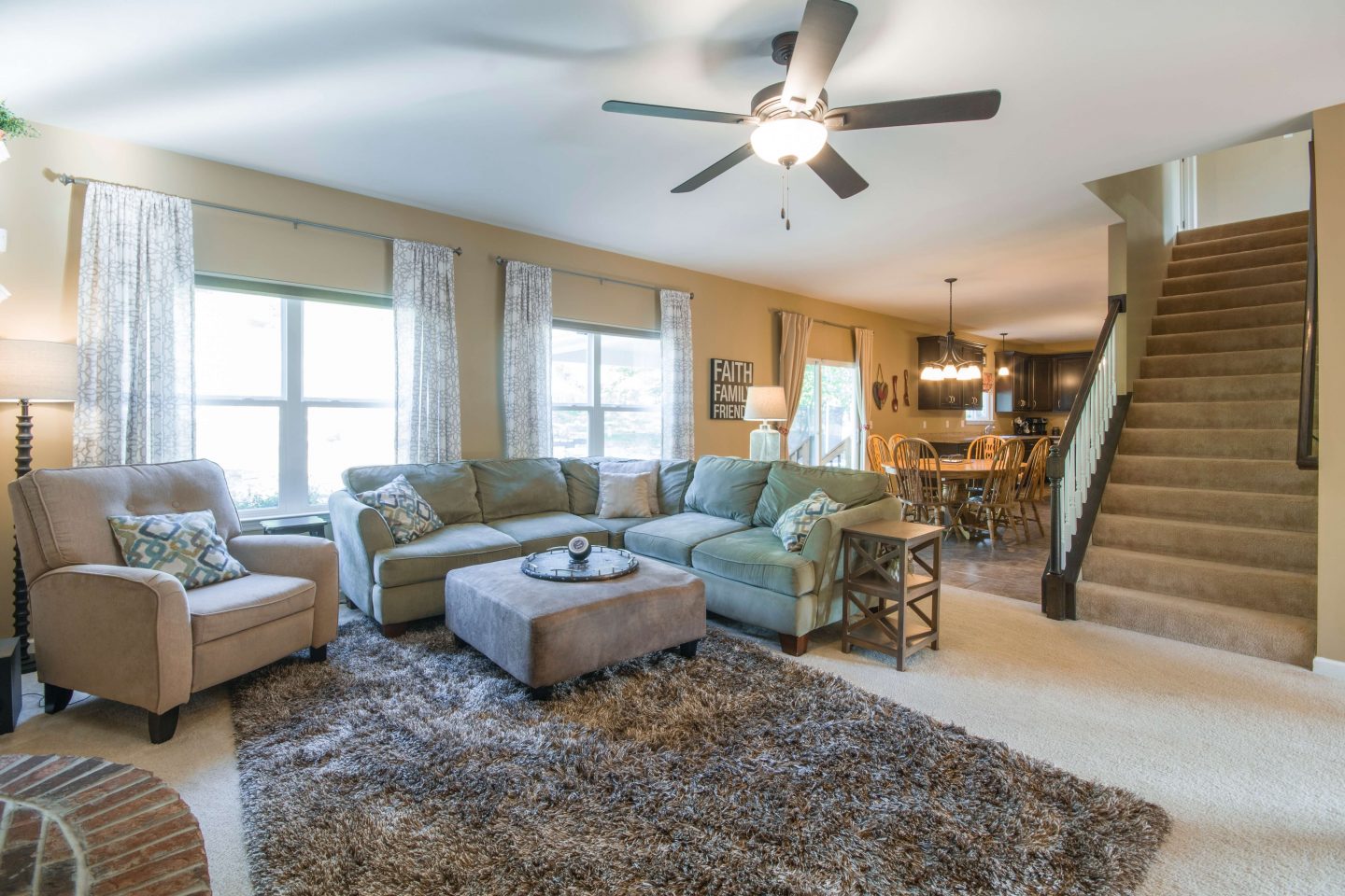 11 No-Nonsense Tips To Make Your Home Look Expensive 3 11 No-Nonsense Tips To Make Your Home Look Expensive 2 11 No-Nonsense Tips To Make Your Home Look Expensive