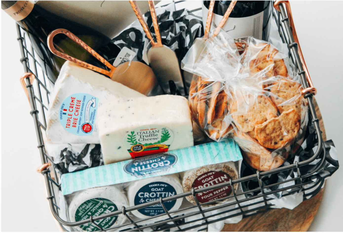 30 Best DIY Christmas Gift Baskets Ideas For Mom 16 Christmas gift basket ideas for mom