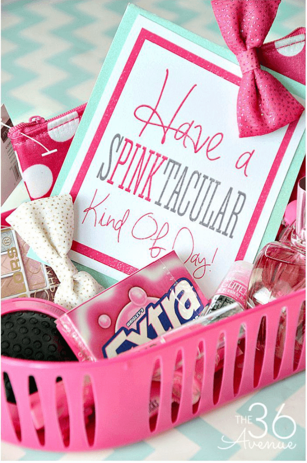 30 Best DIY Christmas Gift Baskets Ideas For Mom 13 Christmas gift baskets ideas