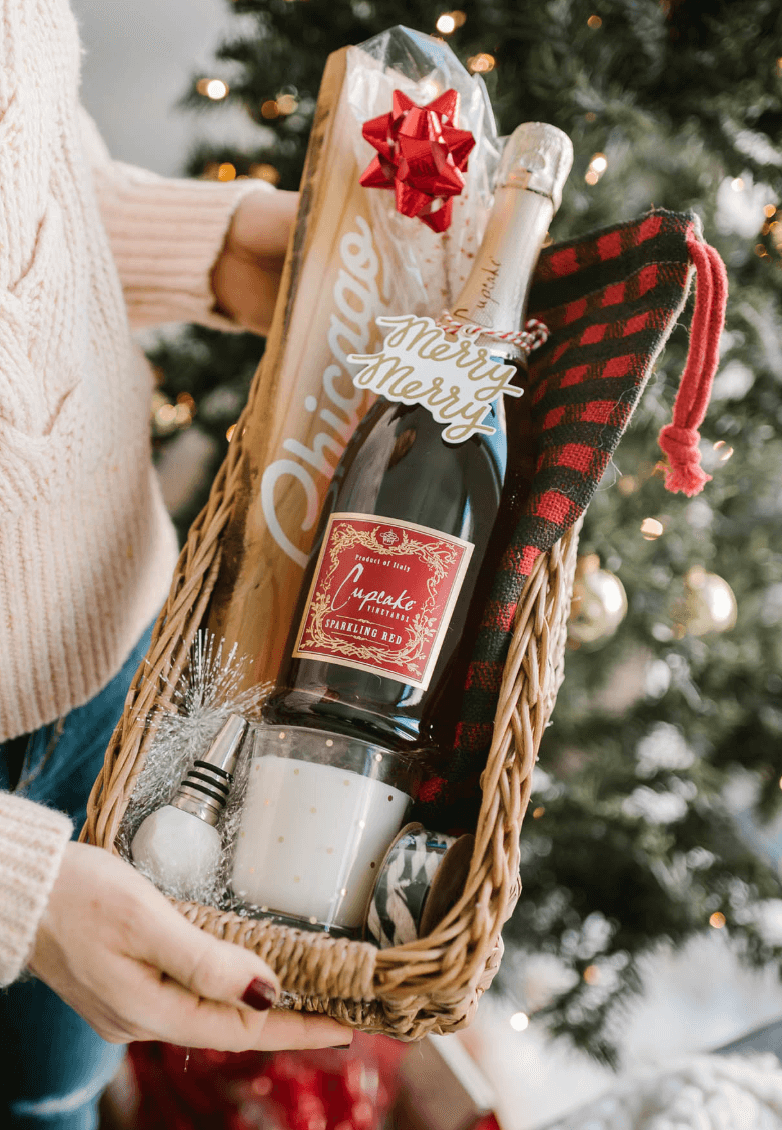 Christmas gift basket ideas for mom