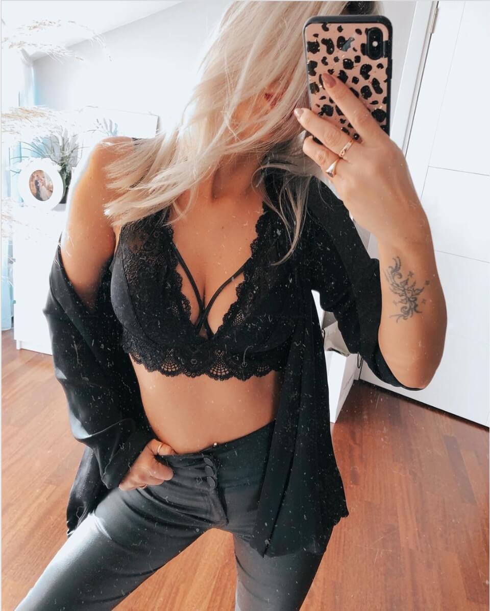 How To Wear a Bralette: 34 Awesome Outfit Ideas 11