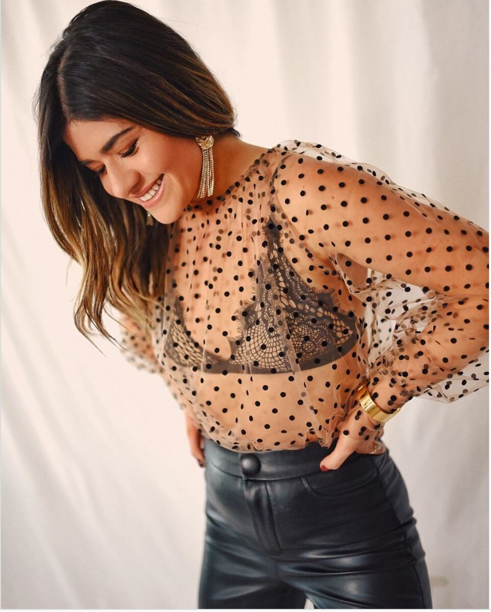 How To Wear a Bralette: 34 Awesome Outfit Ideas 57 How To Wear a Bralette: 34 Awesome Outfit Ideas 20 How To Wear a Bralette: 34 Awesome Outfit Ideas