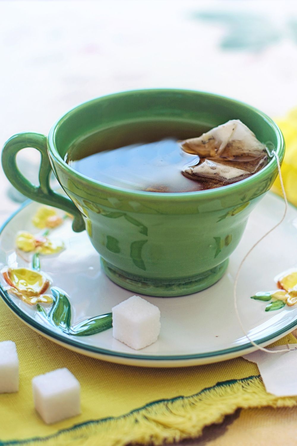 use green tea to lessen the appearance of a pimple