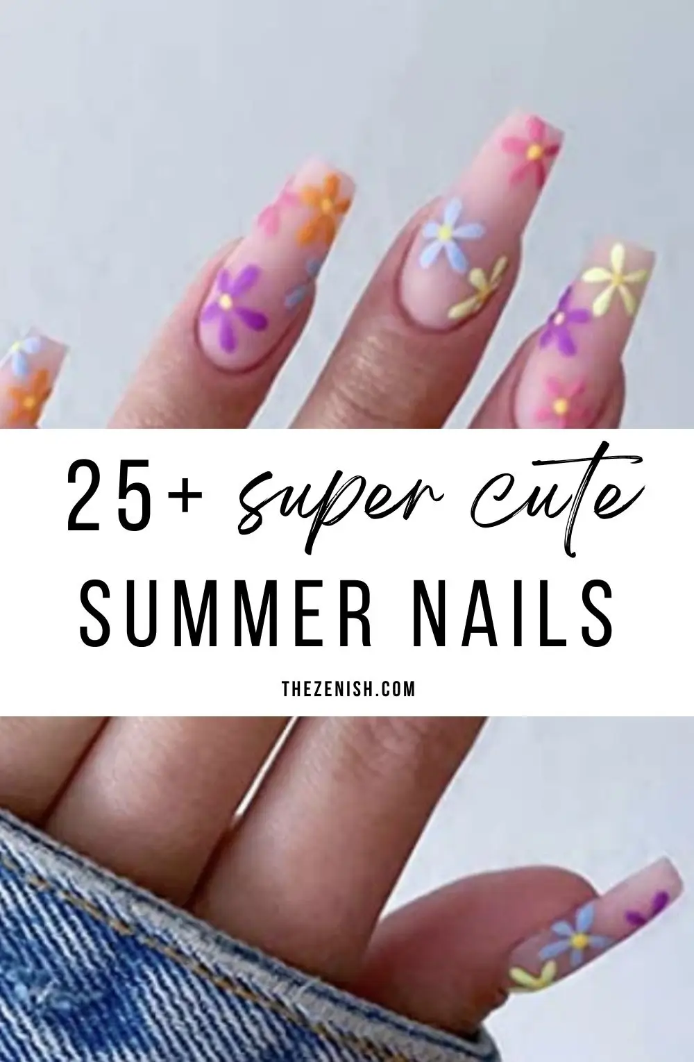 28 Stunning Daisy Nail Ideas for Summer 4 28 Stunning Daisy Nail Ideas for Summer