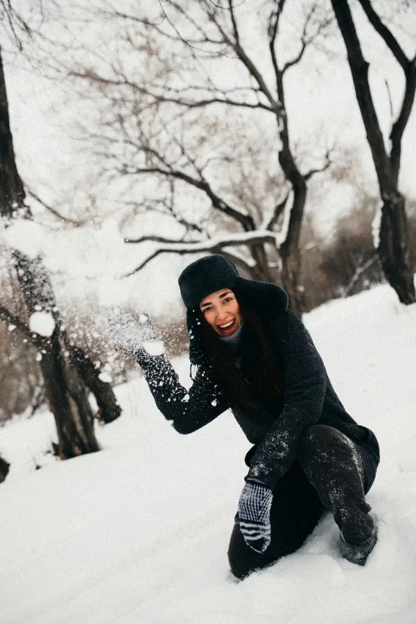 25 Cozy Winter Bucket List Ideas That'll Make You Fall in Love with the Season (Even If You Hate the Cold!) 8 25 Cozy Winter Bucket List Ideas That'll Make You Fall in Love with the Season (Even If You Hate the Cold!) 8 25 Cozy Winter Bucket List Ideas That'll Make You Fall in Love with the Season (Even If You Hate the Cold!)